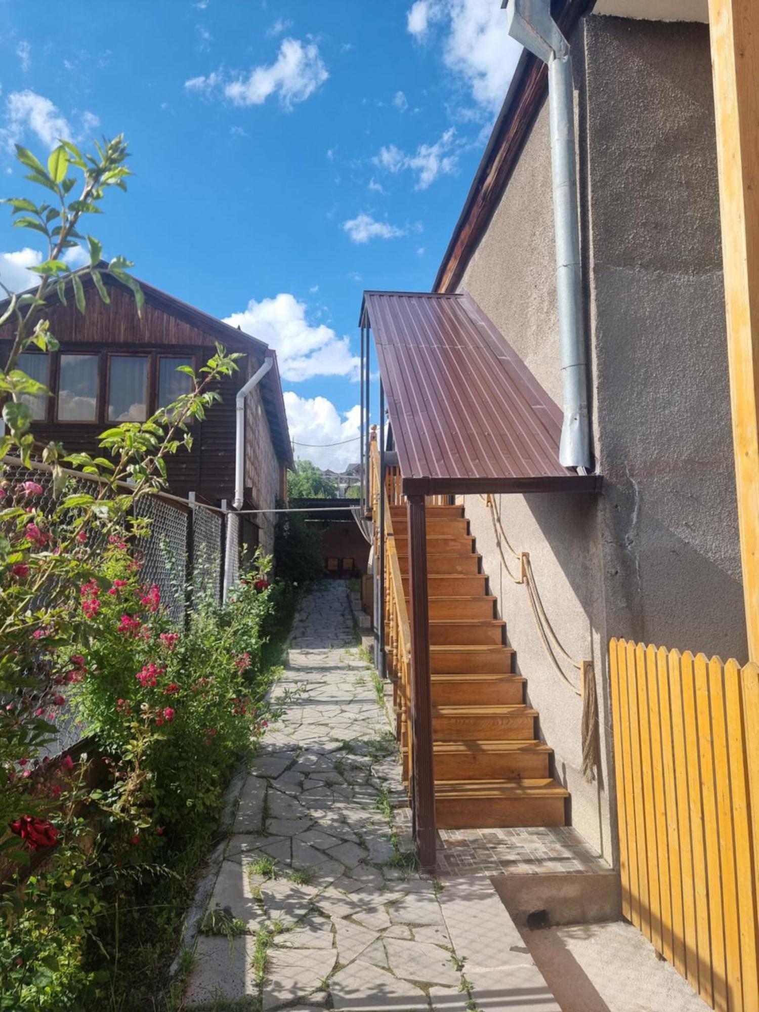 New Horizons , Apartment With 5 Bedrooms, Whole Apartment, Апартмент Целиком Dilidschan Exterior foto