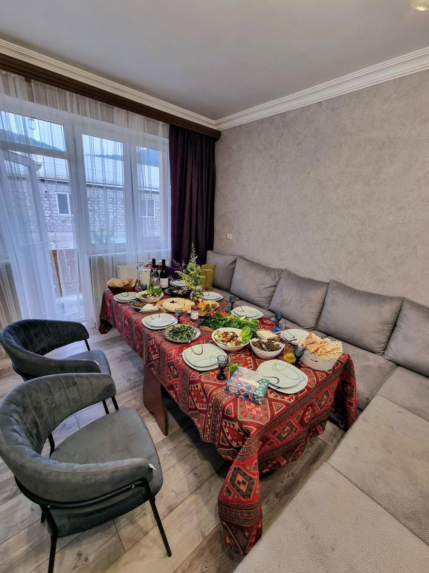 New Horizons , Apartment With 5 Bedrooms, Whole Apartment, Апартмент Целиком Dilidschan Exterior foto